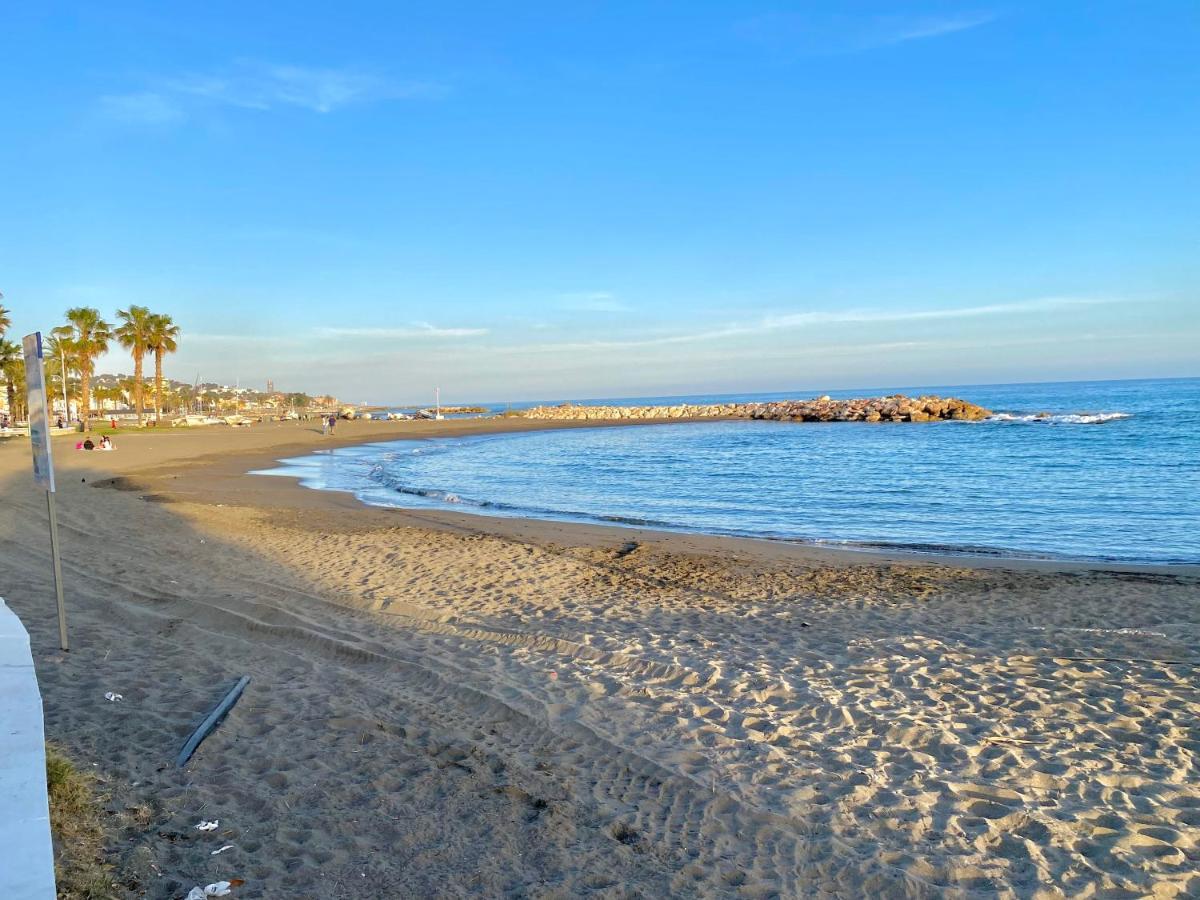 Malaga Beach And Sun エクステリア 写真